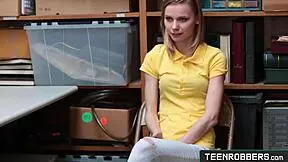 Teen shoplifter enjoys pussy eaten by burglar