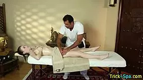 I-I Saw This Amateur Babe Getting Her Back Rubbed With Panties On Hidden Cam