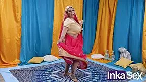 chudai - madrastra india tetona se folla al novio de su hijastra y le dejan el co�o lleno de leche