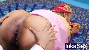 chudai - madrastra india tetona se folla al novio de su hijastra y le dejan el co�o lleno de leche
