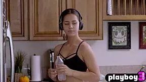 Big ass latina alina lopez fucks horny blonde lesbian chloe cherry under the shower 😏