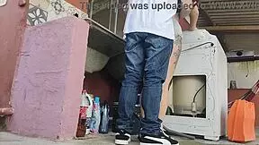 dona de casa recebe técnico enquanto marido esta fora