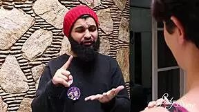 Ha kommunista szarházira szavazol polgármesternek, akkor feleségedet BBC-vel baszhatják a seggében