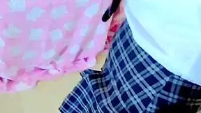 �morra de bachillerato real mexicana es cogida por enmascarado que entr� en su habitaci�n cuando no hay nadie - sujeto extra�o me sorprende y me hace maldades con su asquerosa polla amateur casero