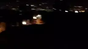 LATINA CALIENTE CON GRANDES TETAS NATURALES SE LA FOLLAn DESPUéS DE SUBIR A LA CASA!