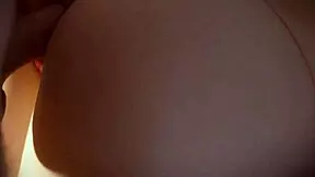 Meu colega puxou minha calcinha de lado e me fudeu gostoso no dorm.