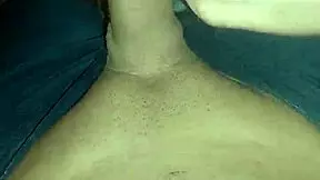 मैं इस बड़े लैटिना चूत को अपने बड़े लंड से हिलाना बंद नहीं कर सकता