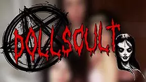 Oh man, it's so fun doing double foot licking and footjob with my stepsister and my girlfriend, they're both so cute and goth! - dollscult