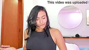 my friend gets turned on watching videos and we fuck, her pussy taking it deep