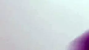 น้องสาวต่างแม่เลียก้นและดูดควยในสนุกสมัครเล่น!