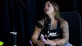 Safada does sensual stripper showing breasts after denying transsexual suggestion and virginity loss