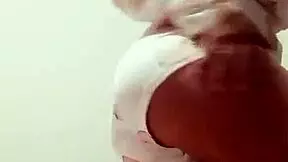 ¿qué tal un beso de buenas noches antes de dormir?