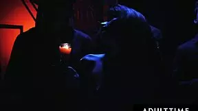 고스 슬럿 롤라 페이가 본디지 던전에서 더블 페네트레이션 당해