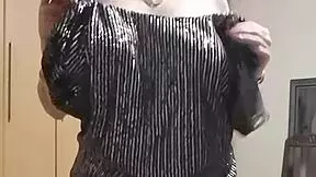 Hot South African Babe Strips Naked For Webcam Fans