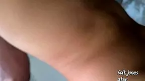 The police officer's wife decides to get even, recording a video for xvideos in mask and wig.