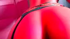 I tease strangers with cute ass, then get fucked 😈