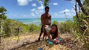 Fui Flagrada Transando - Anal Na Praia!