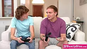 BIG ASS LATINA MILF STEPMOM DEMI DIVEENA FUCKS HER STEPSON AND HIS FRIEND