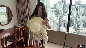 Gorgeous Spanish Blanca wants to try Russian cock on vacation in the bedroom