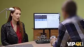 Isabella shaves her pussy to fuck for a big loan in casting.