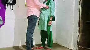 college se aaye stepsister pusssy fuck after class teacher