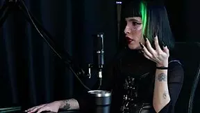 Carol RHCP lost virginity in mother's bed after school video leaked.