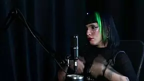 Carol RHCP lost virginity in mother's bed after school video leaked.