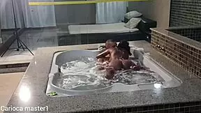 Novinha da favela sentando firme on big black cock