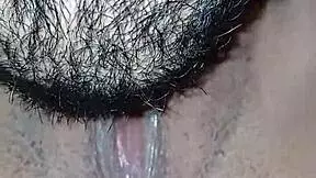 el me chupo todo el clitoris hasta llegar al orgasmo