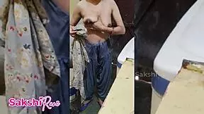 Sexy Sakshi Naked Bathing Then Changed Her Cloth!
