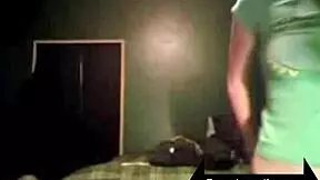 Teen with big tits and ass shows off dildo skills in webcam lap dance tutorial.