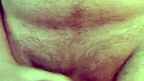 Exercitando O Pau Cabeçudo Com Jovem Amadora