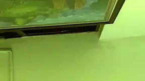 terrible orgasm from the petite 18+ in web chat, what a mess