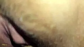 Stiefvader Neukt Zijn 18+ Stiefdochter Elke Keer Als Het Huis Leeg Is, Vaginaal Seks Dichtbij