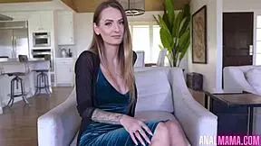 Oiled Natasha Starr Feels Deep Pleasure