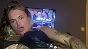 Teen goth whore slamming her tight little 18+ pussy hard 😈