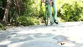 Gigi Loren Fucked by Bachelor Next Door with Monster Cock