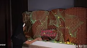 the sexy nun sucked my dik and swallowed cum