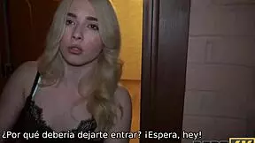 debt4k la peluquera rubia quiere comprar muebles �por qu� deber�a follar