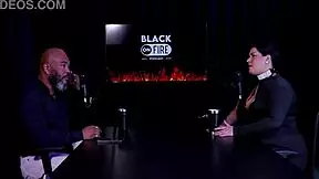 a forma de resolver seu tesao o cara de pau pequeno ficou enchendo seu saco e os puteiros nao a aceitam pri melancia watch on sheer red