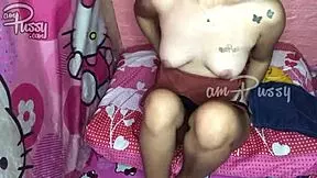 Stolen Video Of Naked Asian Girlfriend Showing Shaved Pussy In Homemade Solo Scene