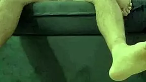 Essa Novinha Adora Sentar Gostoso Na Rola Mostrando Bucetinha