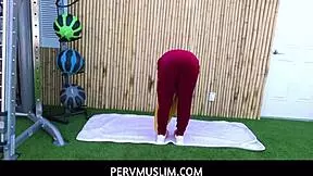 pervmuslim fitness trainer fucks exotic arabic client