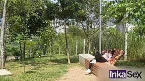 Colombiansk hore tilstår før hun blir kneppet