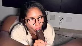 BBC Totally Stretches That Tight Mouth in Amateur Couple Fun 😏