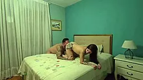 meu sogro começou me comendo no chuveiro e me levou pro quarto pra me comer no pelo