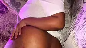 petite babysitter with tight schedule loves taking on homemade tasks at home