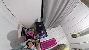 The housewife pays the technician with her ass while her husband is away, getting that rough banging in.