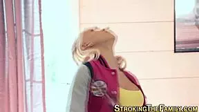 Wam teen 18+ stepsis sucking that monster cock 😏