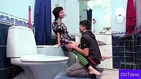 Alla And Navon Enjoy Bathing And Massage In Bathroom With Roommate